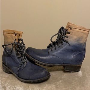 Free Bird Charlie Blue Ombré Dip Boots 💕😍